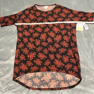 OVERSIZED SEE PICS CLOSET CLEAR OUT ON ALL LULAROE MAKE AN OFFER BUNDLE NWT XS
